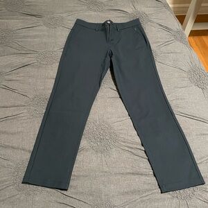 CRZ YOGA Men’s Lululemon style ABC Pants. NWT, slim fit. 30 W, 30 L. Navy.